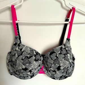 Kensie Lightly Lined Convertible Bra